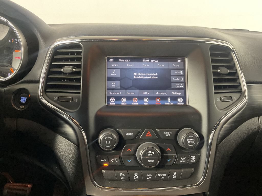 Used 2019 Jeep Grand Cherokee Laredo AWD/4WD image 13