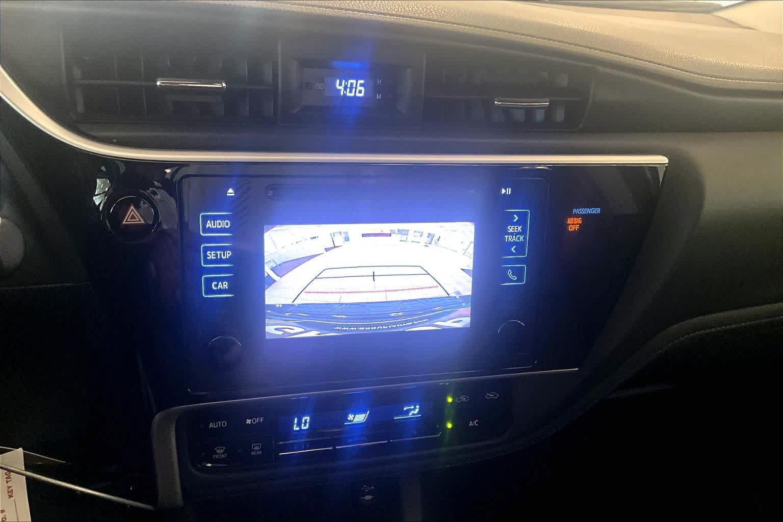 Used 2018 Toyota Corolla SE w/ Carpet Mat Package (TMS) FWD image 25