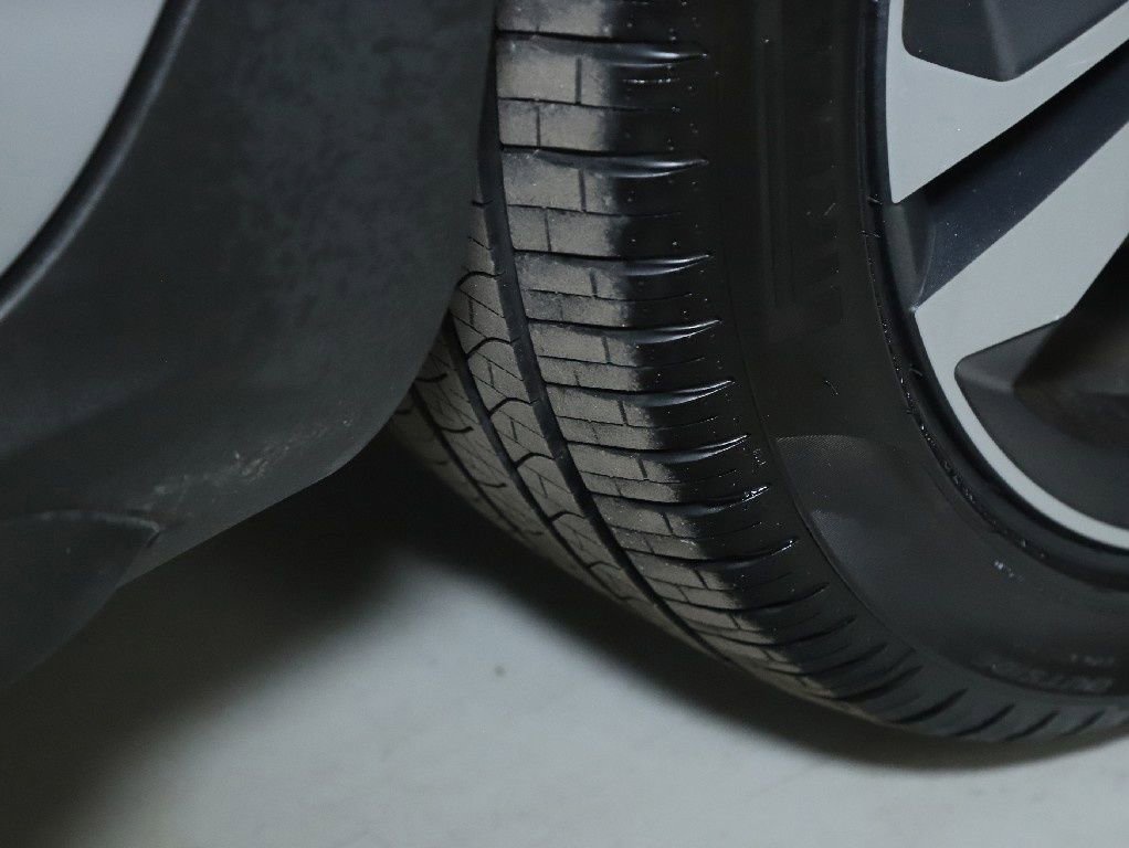 Used 2025 Volvo V60 B5 Cross Country Plus image 38