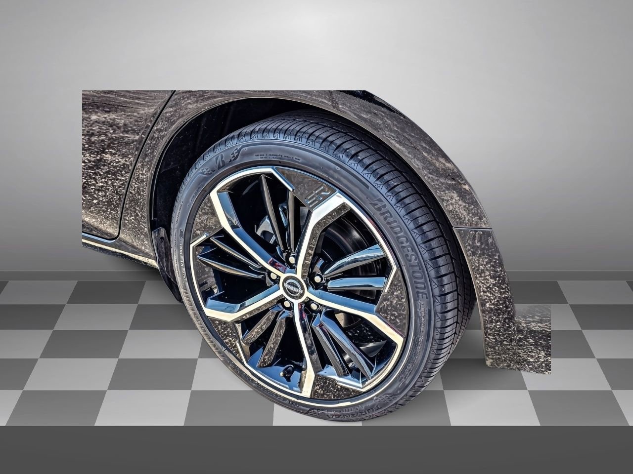 Used 2025 Nissan Altima 2.5 SR image 4