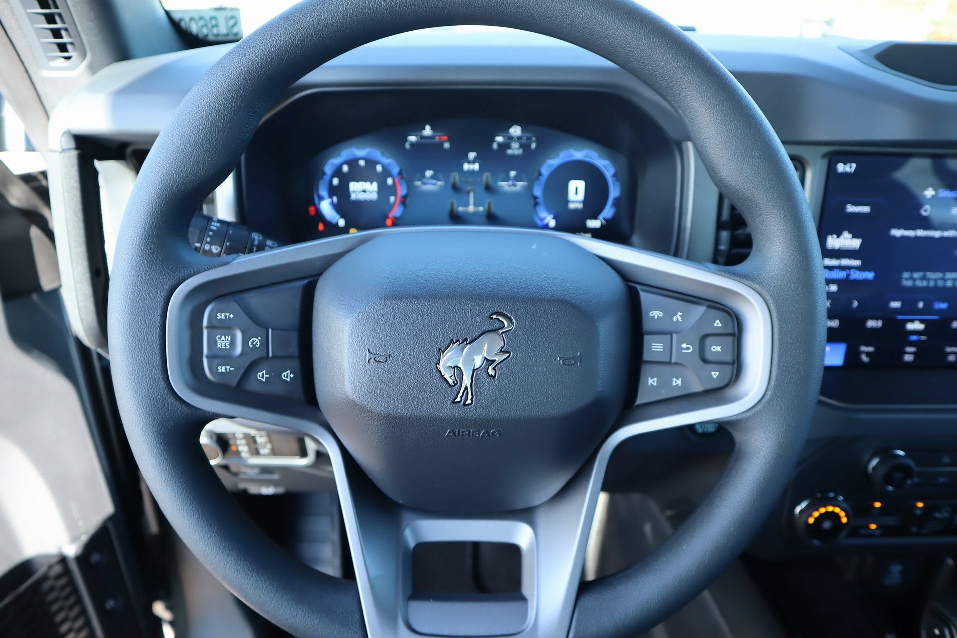 New 2025 Ford Bronco 4-Door AWD/4WD image 3