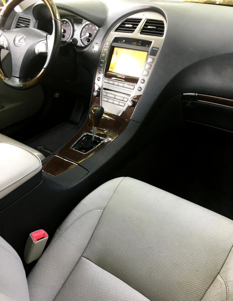 Used 2011 Lexus ES 350 image 17
