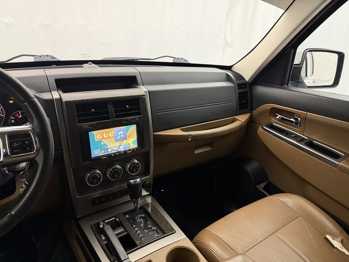 Used 2012 Jeep Liberty Limited w/ Comfort/Convenience Group image 11