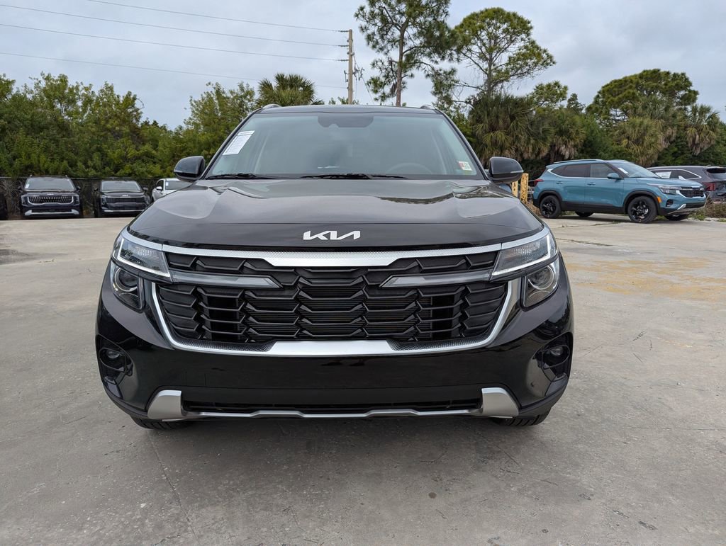New 2026 Kia Seltos S FWD image 3
