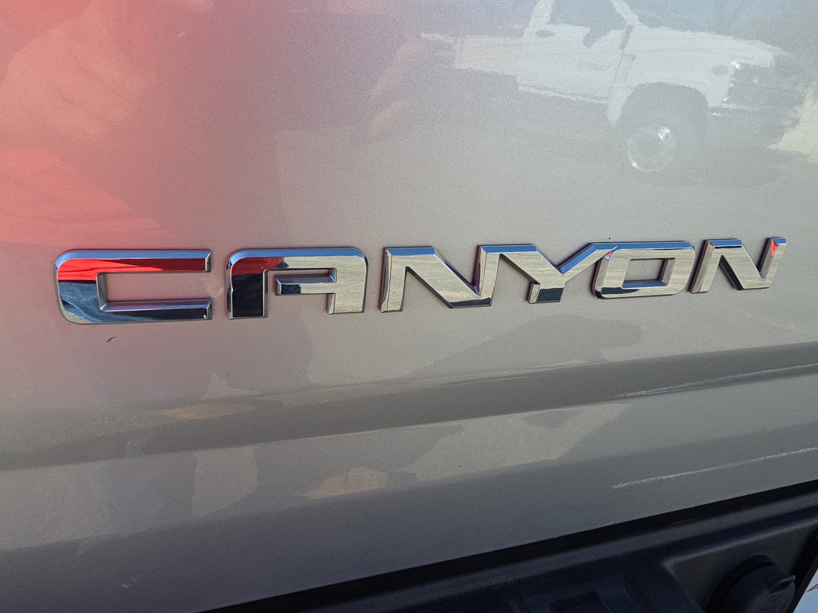 Used 2016 GMC Canyon SLT w/ Trailering Package image 26