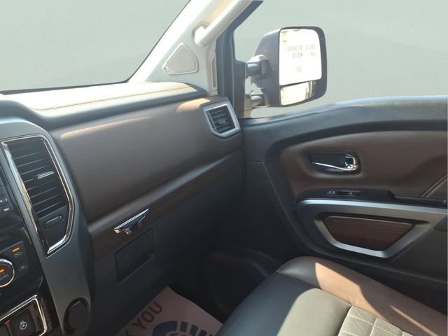 Used 2016 Nissan Titan Platinum Reserve image 21