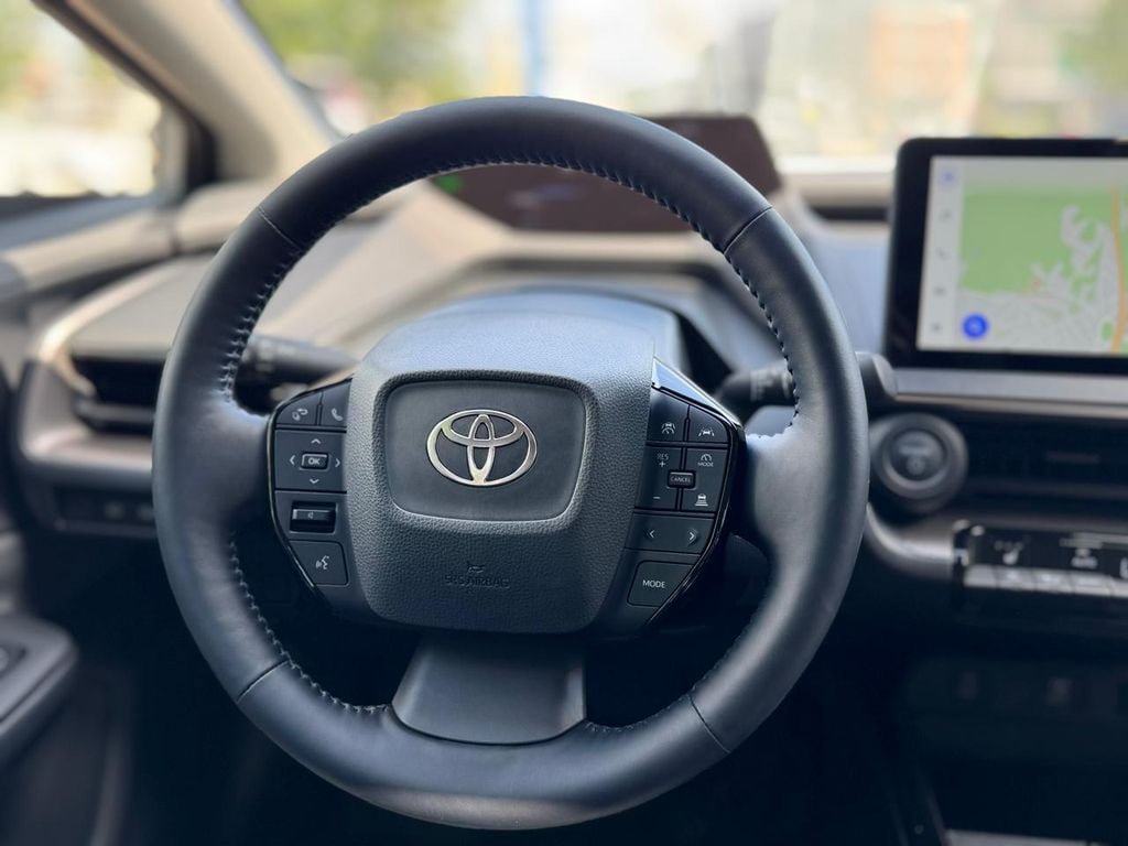 Used 2025 Toyota Prius XLE AWD/4WD image 23