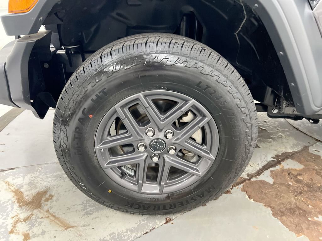 Used 2025 Jeep Wrangler Unlimited Sport AWD/4WD image 26