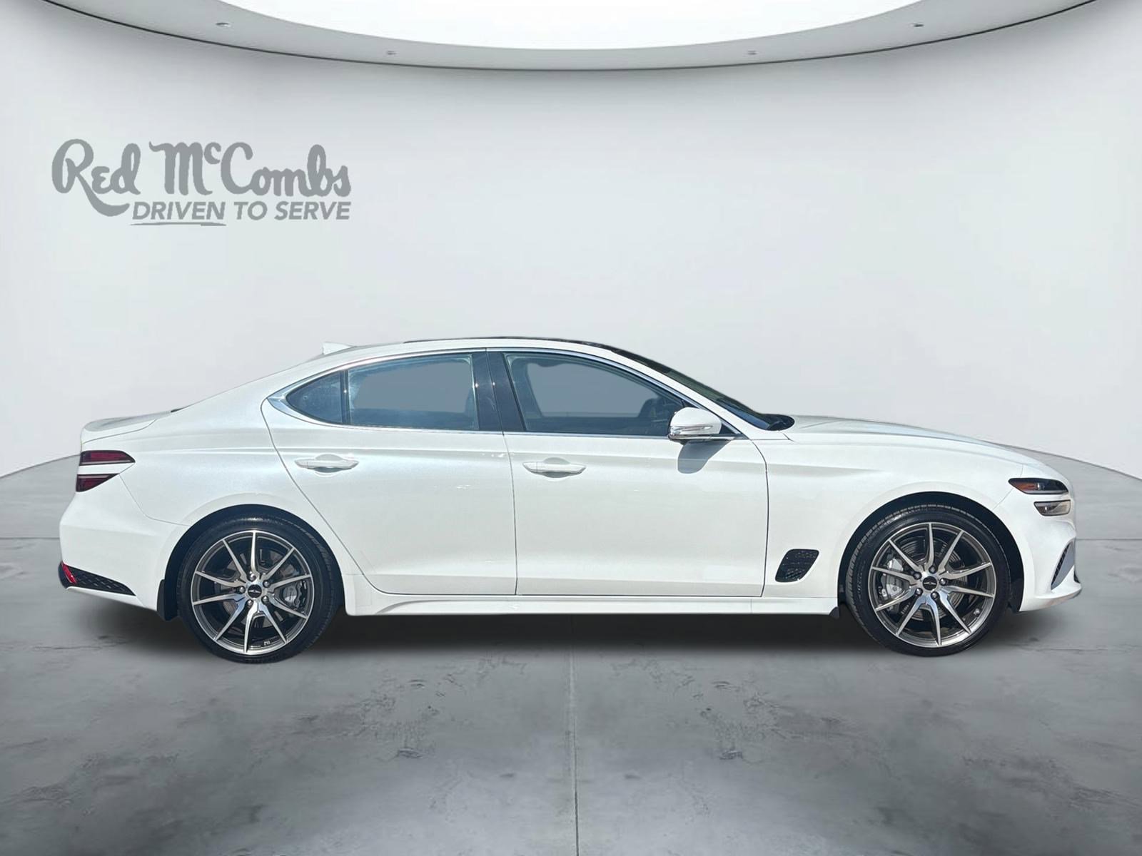 Used 2026 Genesis G70 2.5T Prestige image 6