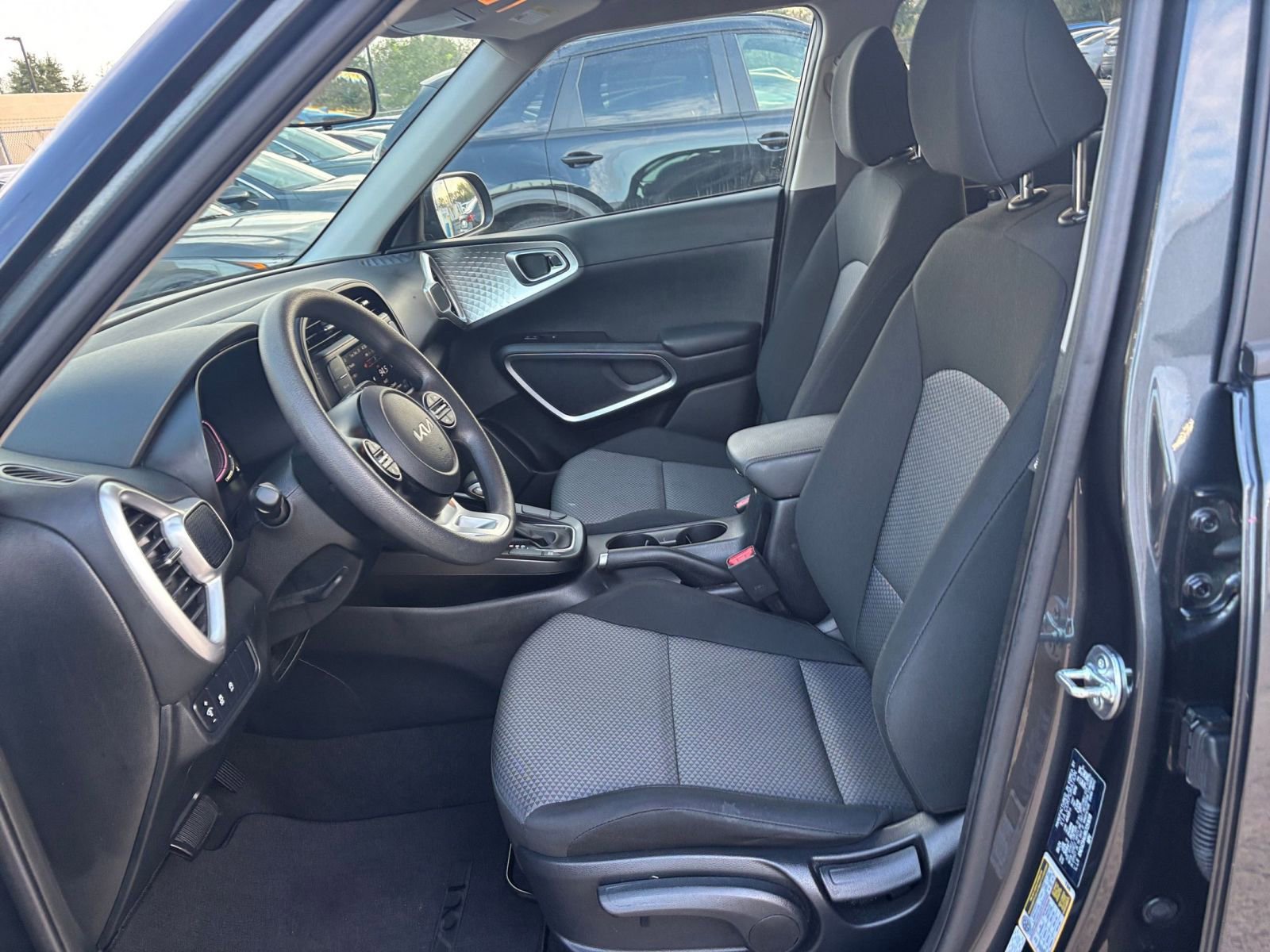 Used 2025 Kia Soul LX w/ Option Group 015 image 24