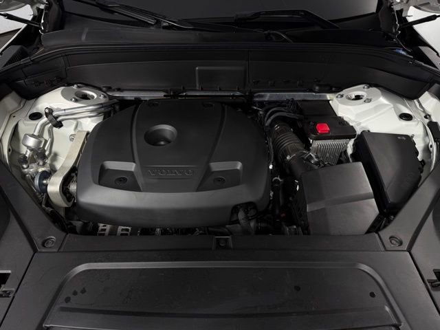 Used 2021 Volvo XC90 T6 Momentum w/ Advanced Package image 13