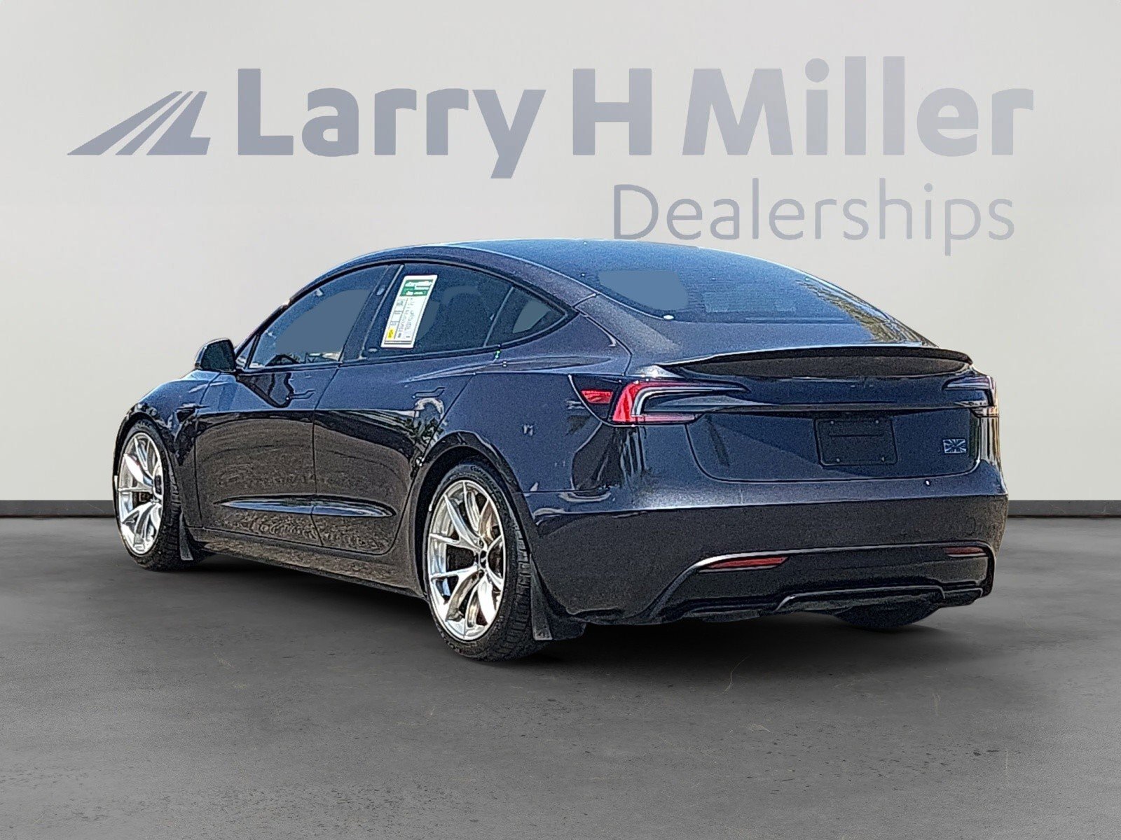Used 2024 Tesla Model 3 Performance AWD/4WD image 5