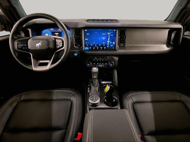 Used 2025 Ford Bronco Badlands w/ Sasquatch Package AWD/4WD image 14