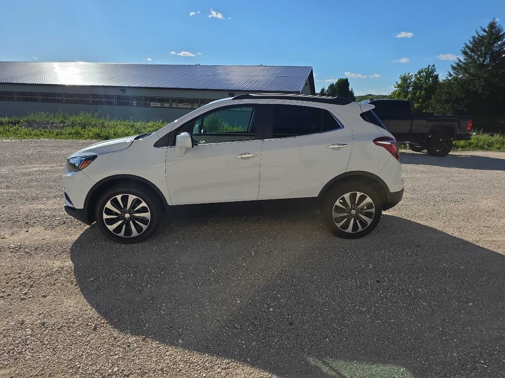 Used 2021 Buick Encore Preferred AWD/4WD image 7