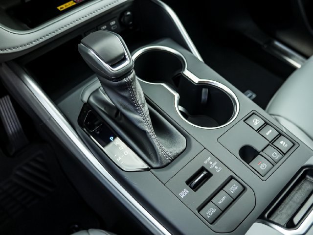New 2026 Toyota Highlander XLE AWD/4WD image 16