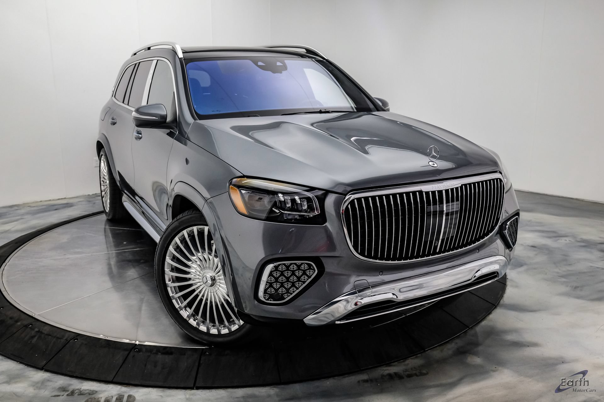 Used 2024 Mercedes-Benz Maybach GLS 600 4MATIC image 30