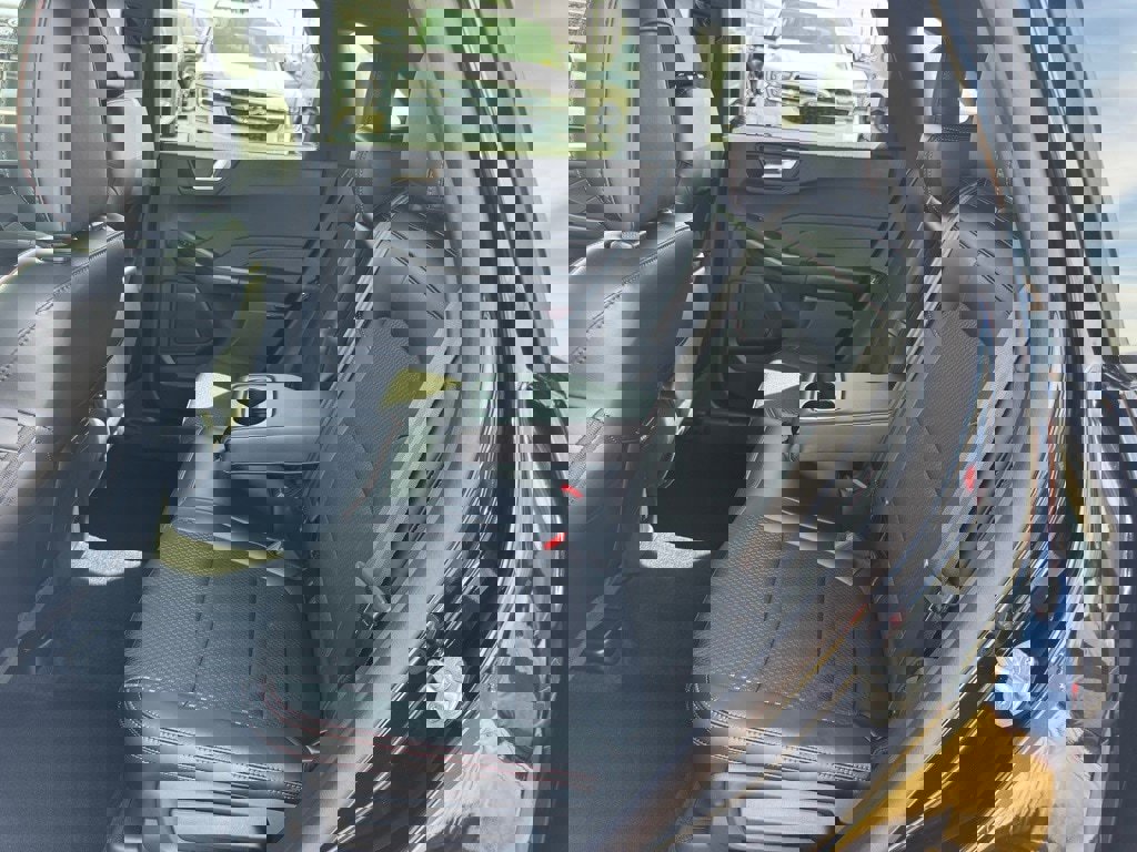 New 2025 Ford Escape ST-Line Select w/ Class II Trailer Tow Package image 28