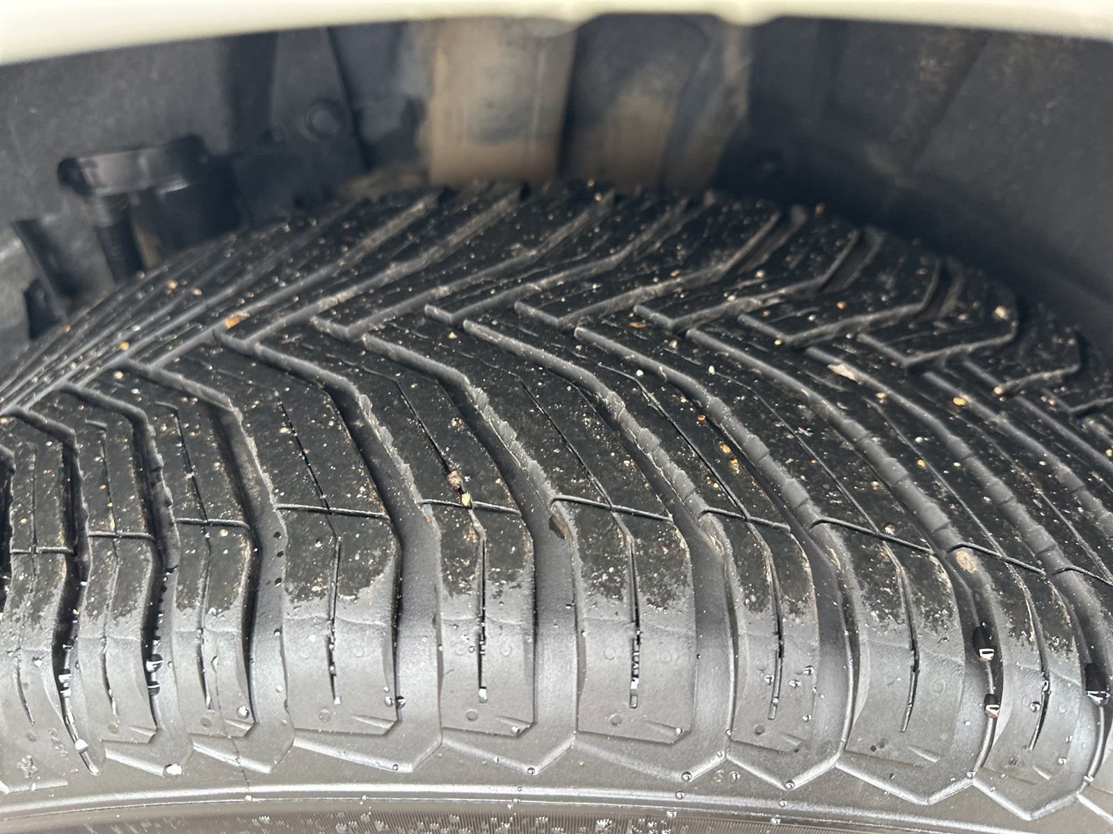 Used 2023 Toyota Venza XLE AWD/4WD image 9