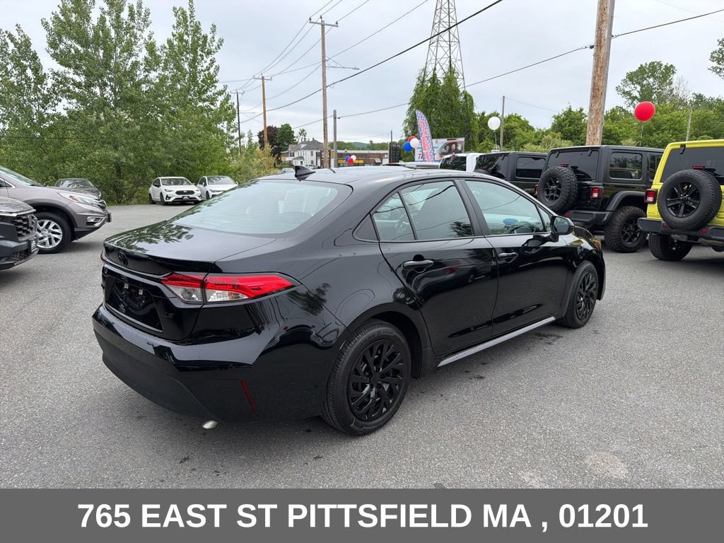 Used 2026 Toyota Corolla LE FWD image 8