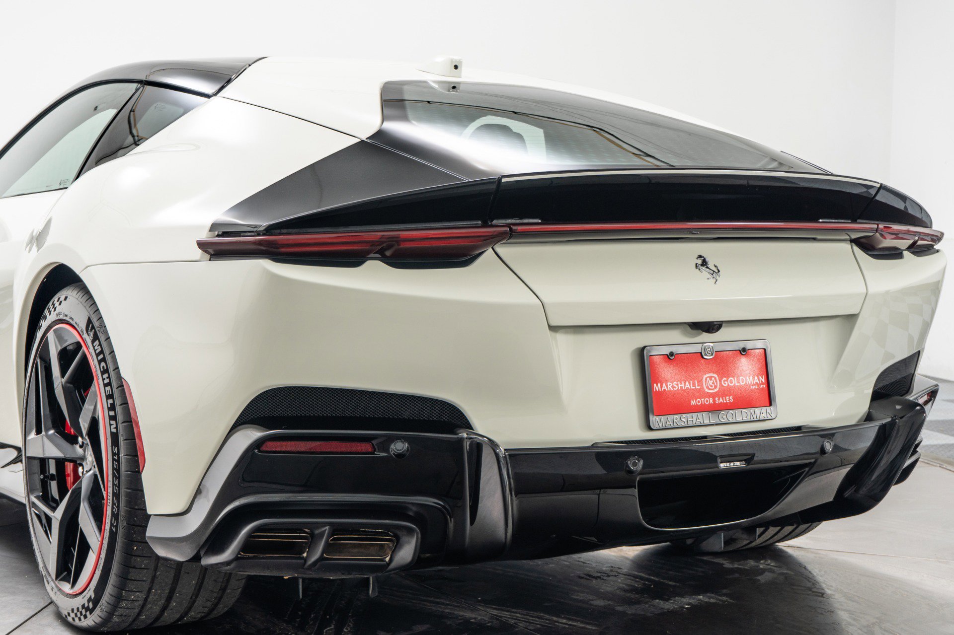 Used 2025 Ferrari 12Cilindri image 36