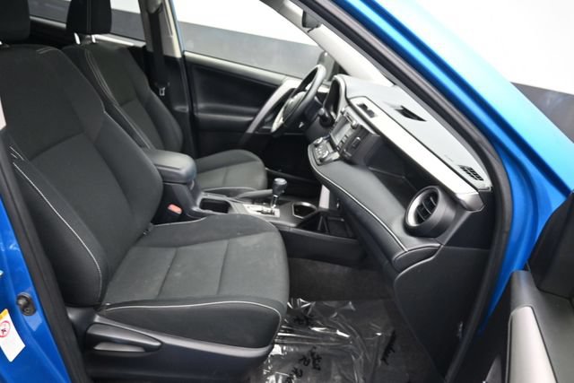 Used 2016 Toyota RAV4 XLE AWD/4WD image 7