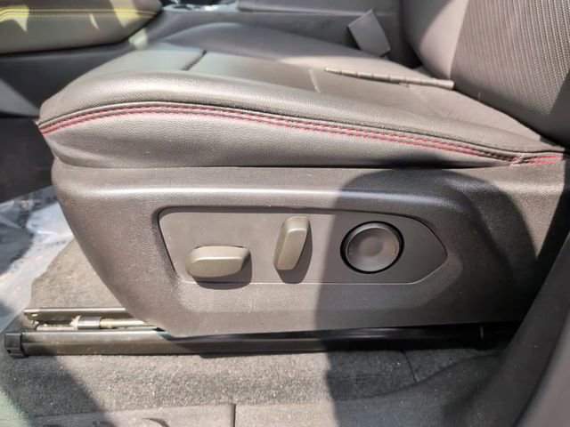 Used 2023 GMC Canyon AT4X image 16