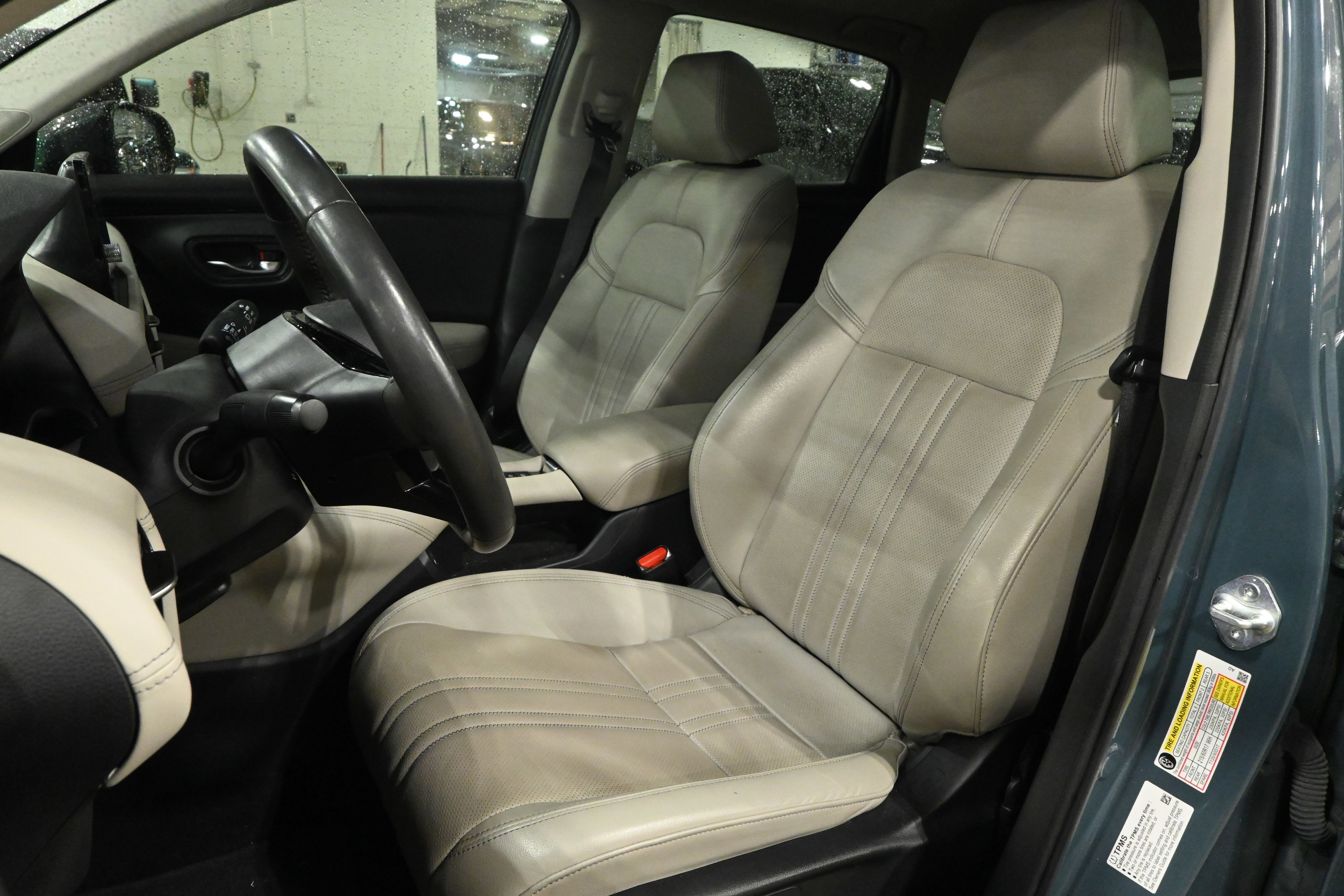 Used 2024 Honda HR-V EX-L image 12