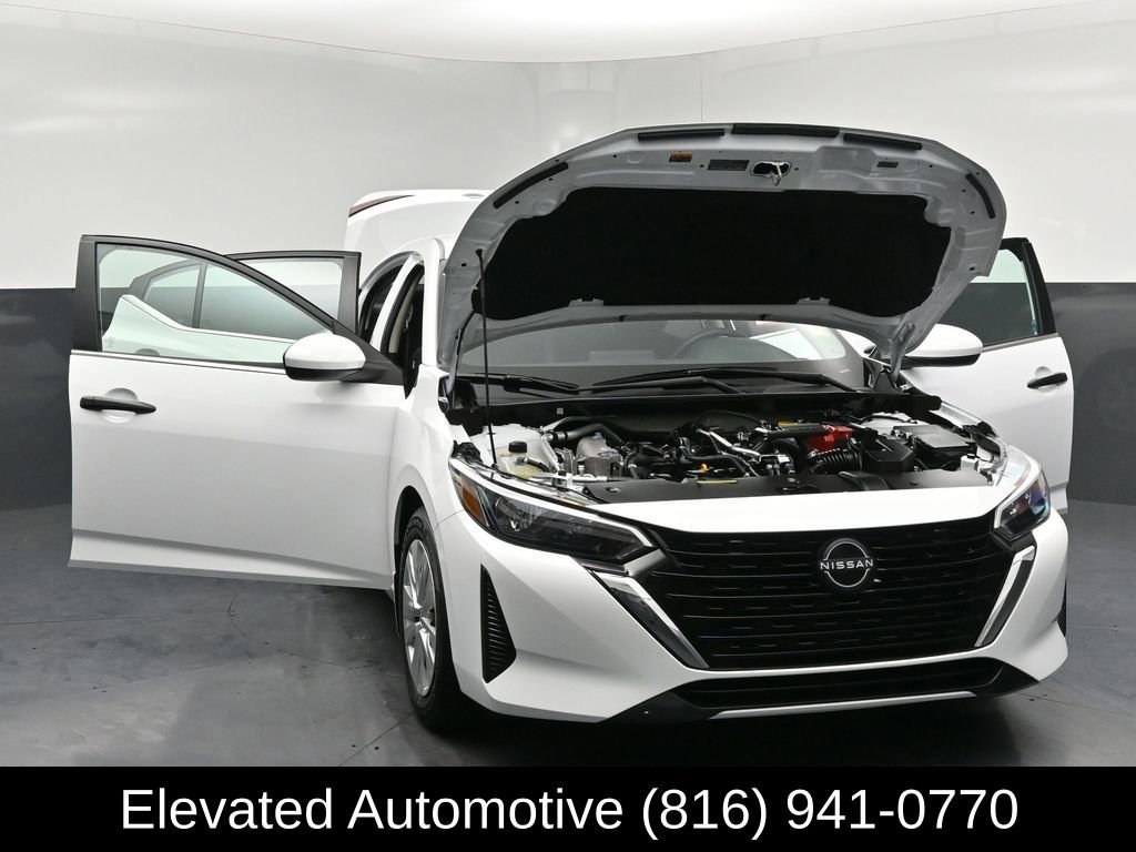 Used 2025 Nissan Sentra S image 33