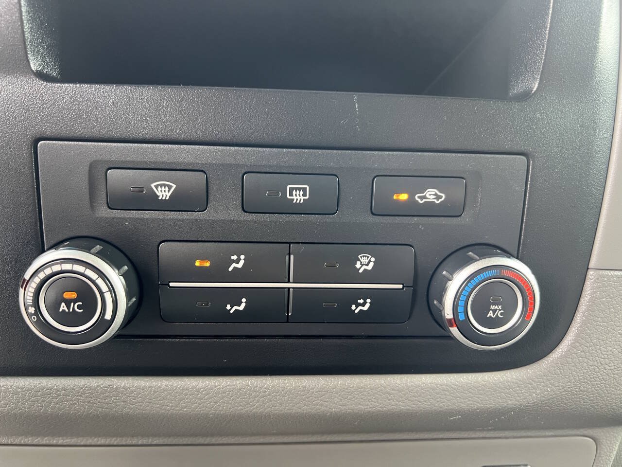 Used 2017 Nissan NV 2500 SV w/ Technology Package RWD image 13
