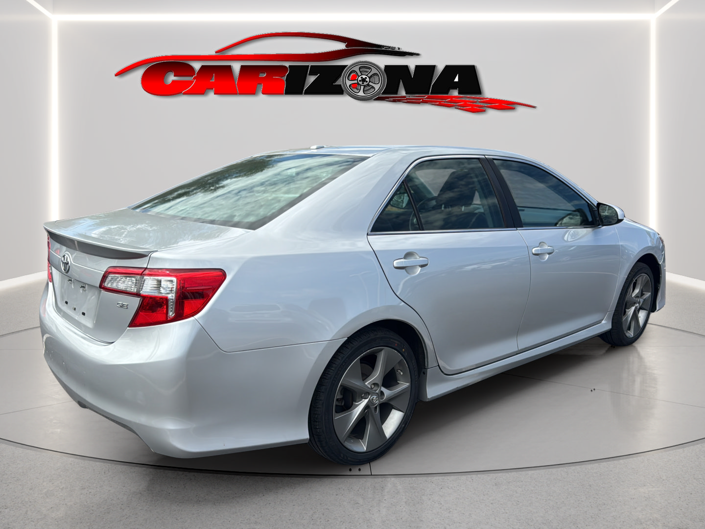 Used 2014 Toyota Camry SE FWD image 5