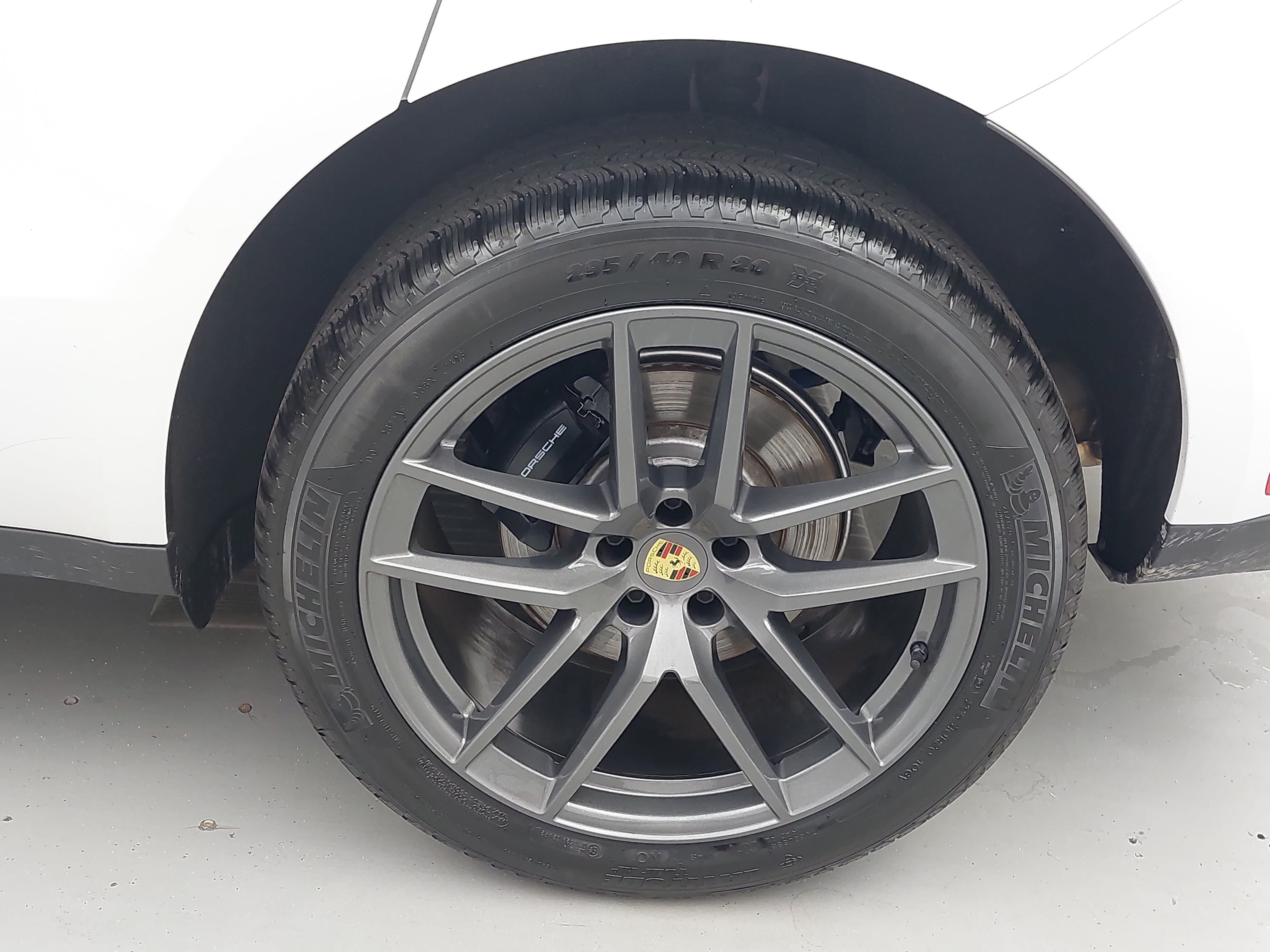Certified 2026 Porsche Macan Turbo AWD/4WD image 36