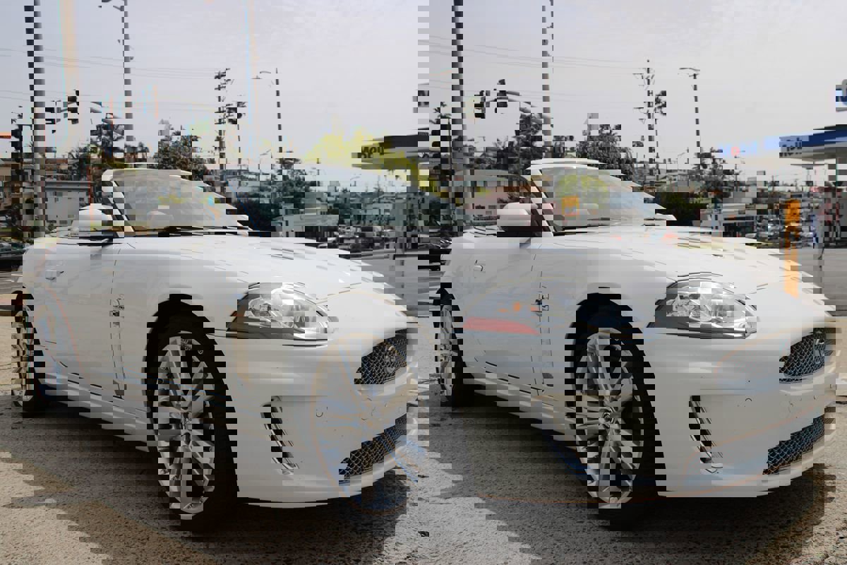 Used 2011 Jaguar XKR R image 8