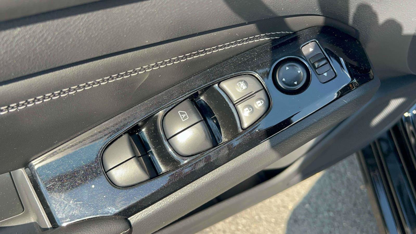 Used 2023 Nissan Altima 2.5 SL AWD/4WD image 22