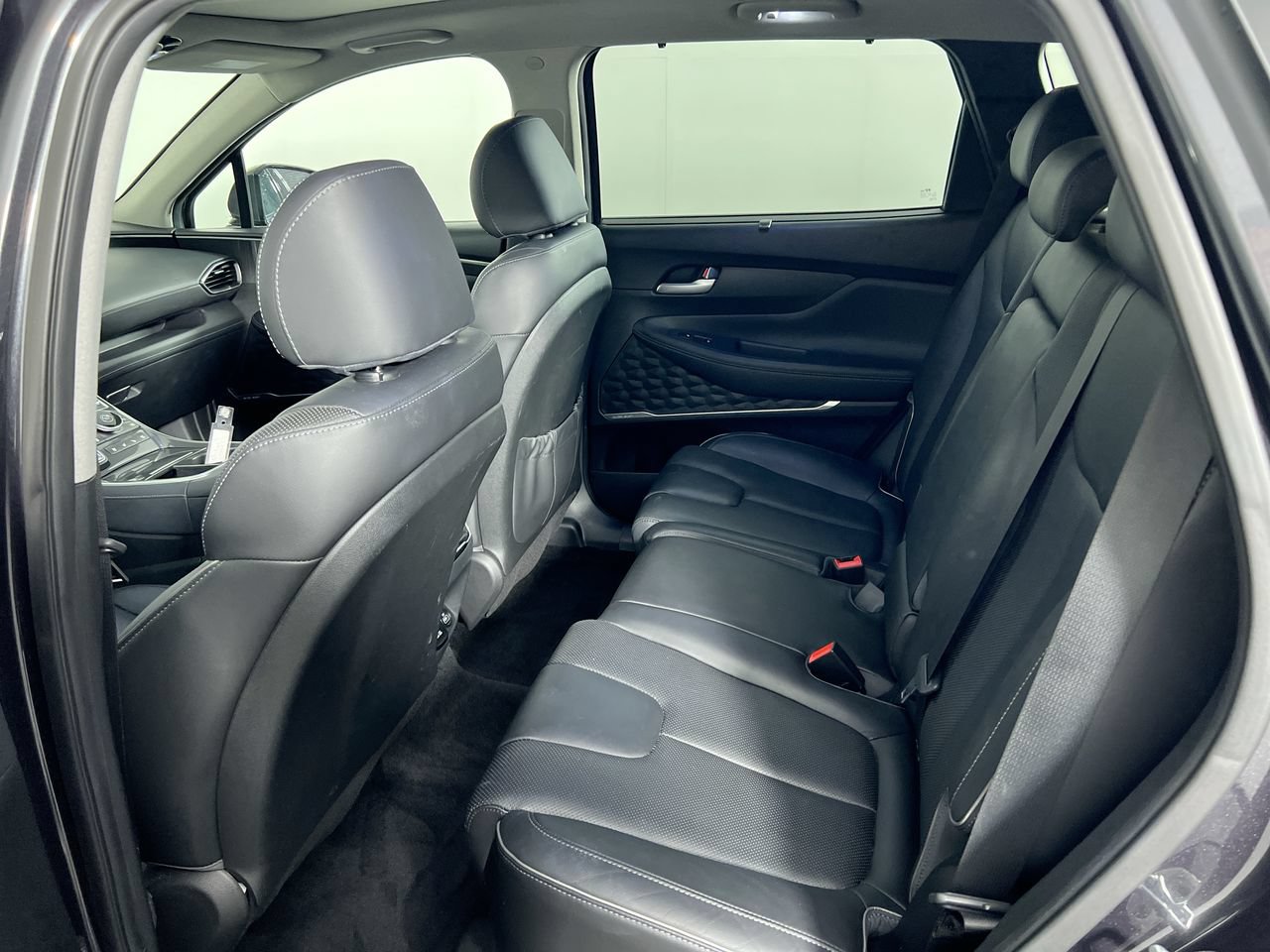 Used 2022 Hyundai Santa Fe Limited w/ Cargo Package FWD image 26