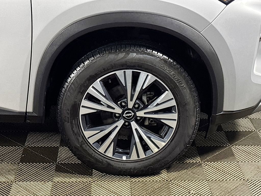 Used 2022 Nissan Rogue SV image 22