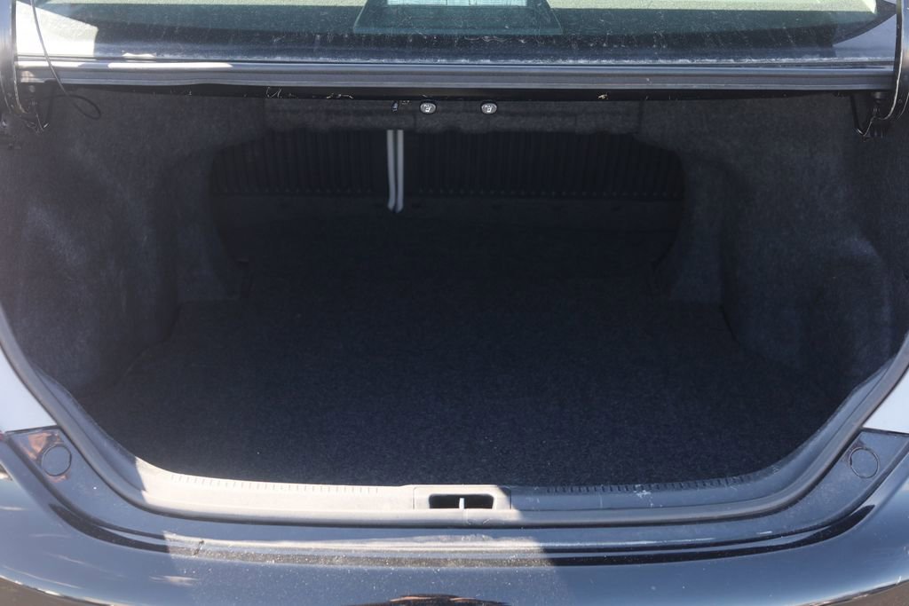 Used 2014 Toyota Camry XLE w/ Leather Package FWD image 29