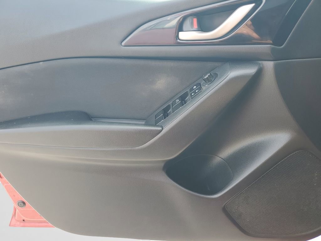 Used 2016 MAZDA MAZDA3 i Sport image 24