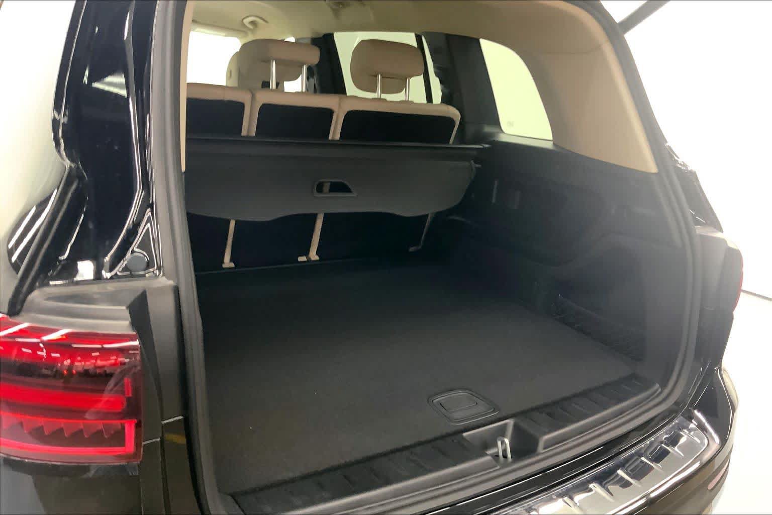 Used 2026 Mercedes-Benz GLB 250 image 16