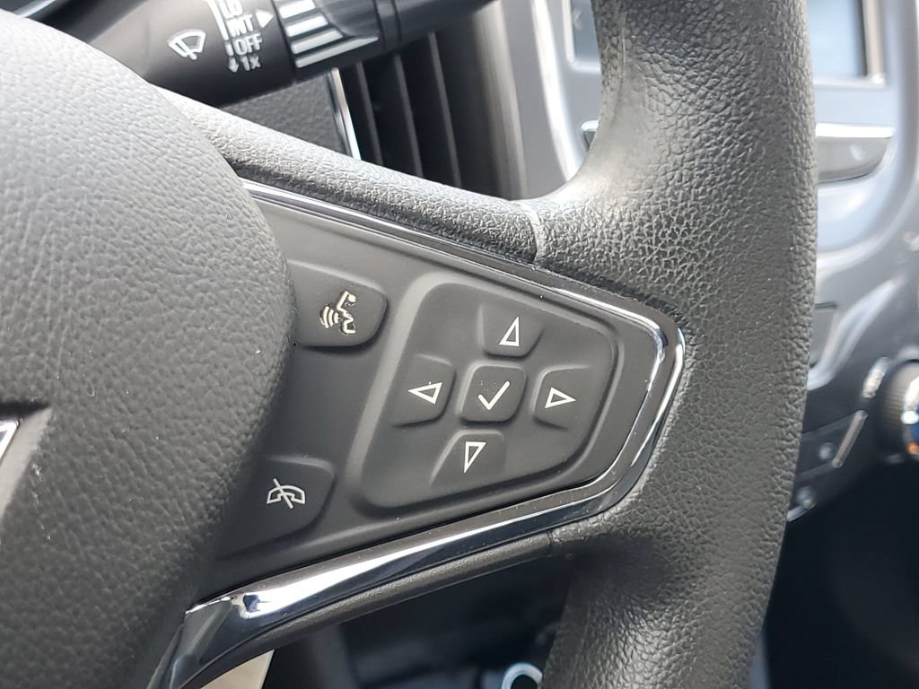 Used 2017 Chevrolet Cruze LT FWD image 20