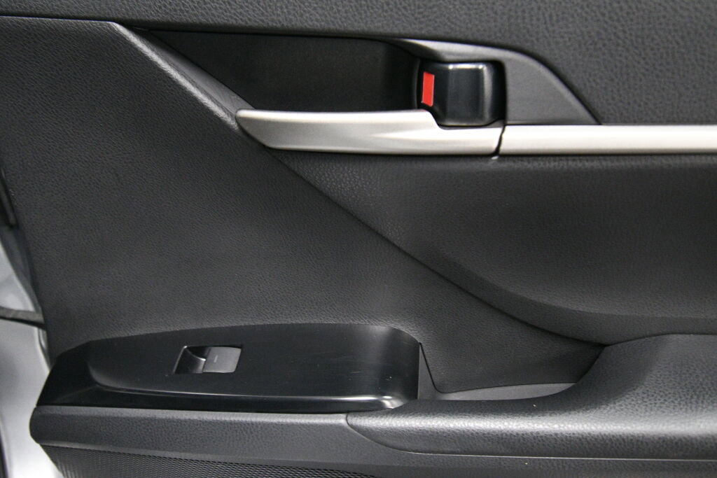 Certified 2025 Toyota Camry LE image 23