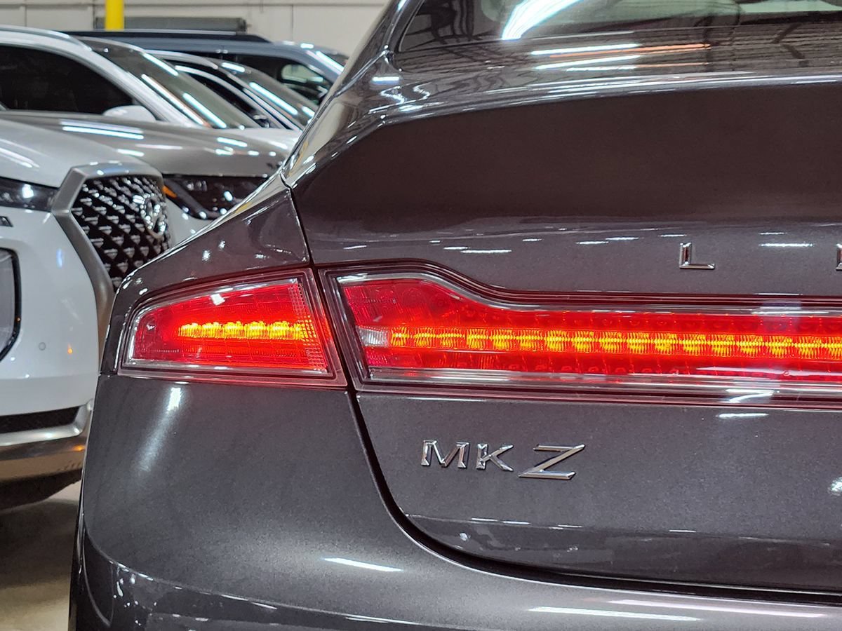 Used 2020 Lincoln MKZ Hybrid w/ Convenience Package FWD image 20