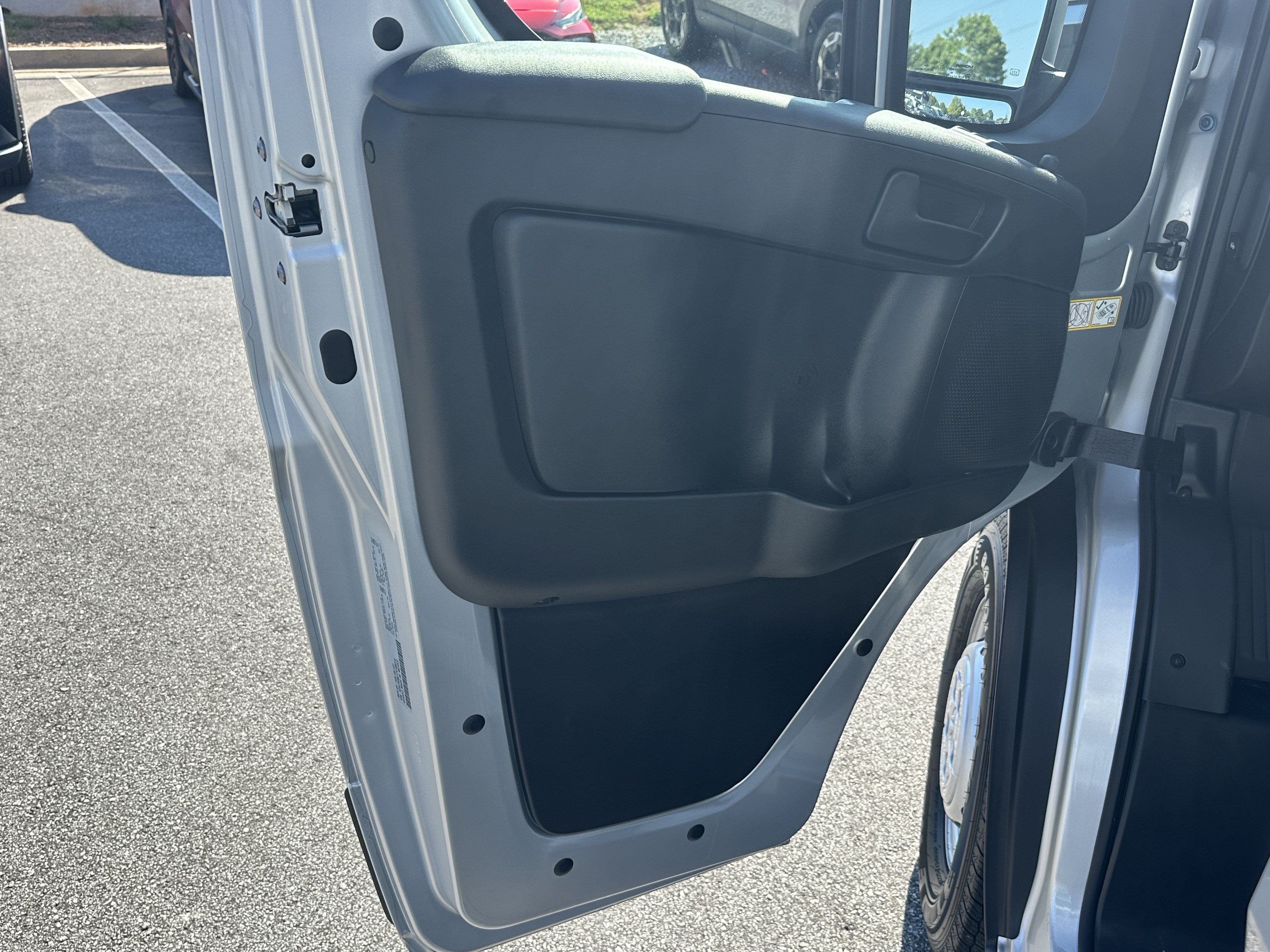 Used 2026 RAM ProMaster 1500 w/ Safety Group FWD image 10