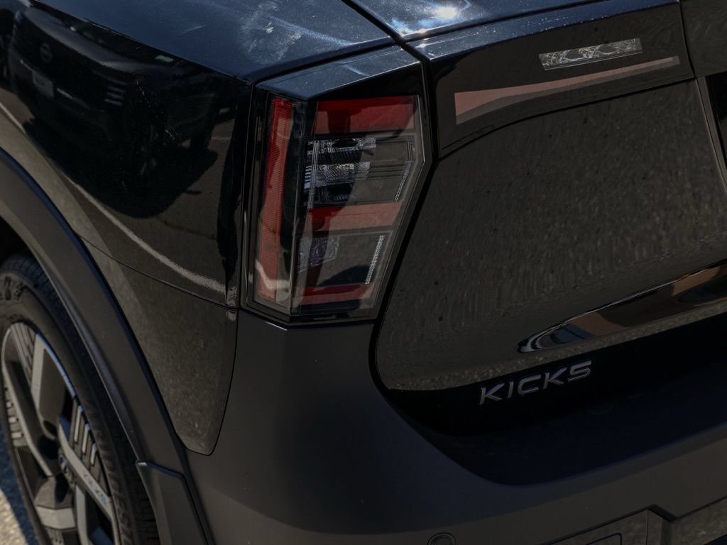New 2026 Nissan Kicks SV w/ SV Premium Package FWD image 7