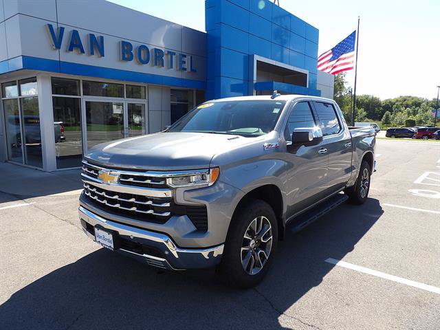 Used 2025 Chevrolet Silverado 1500 LTZ w/ LTZ Premium Package AWD/4WD image 1