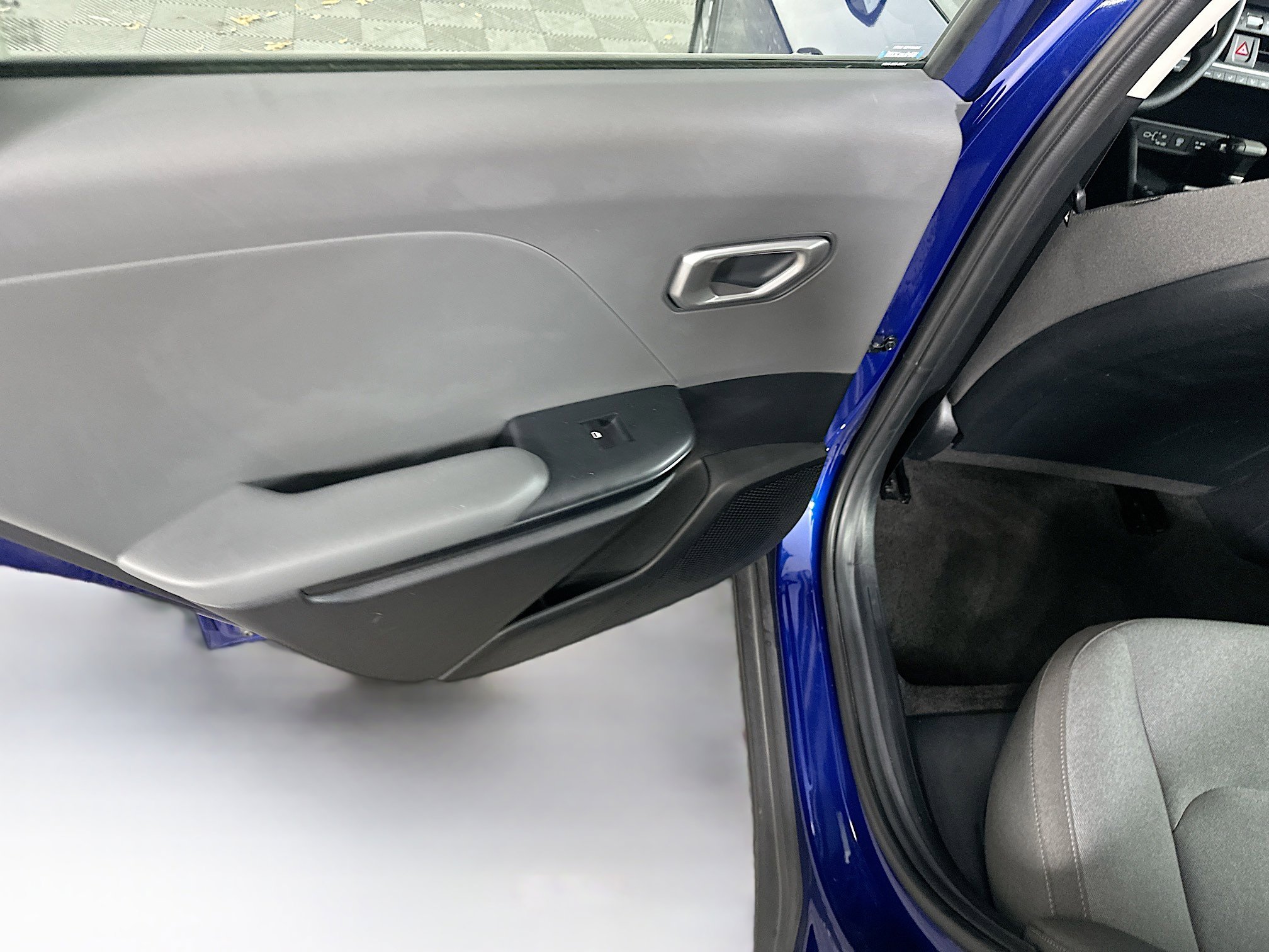 Used 2025 Kia K4 LXS FWD image 25