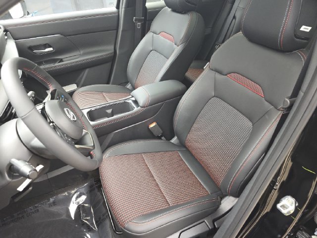 New 2027 Nissan Kicks SR w/ SR Premium Package FWD image 22