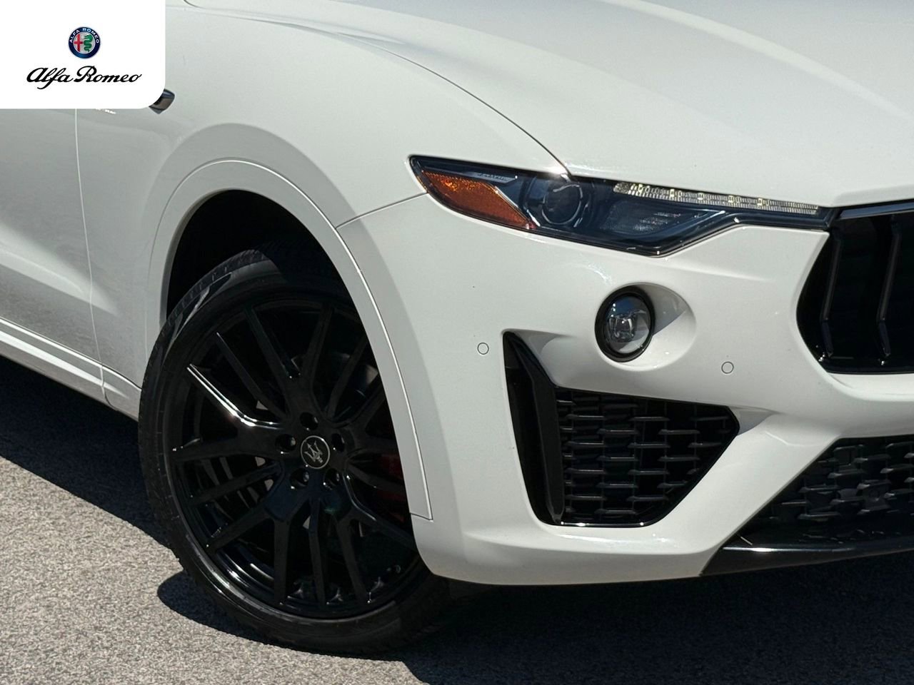 Used 2021 Maserati Levante AWD/4WD image 6