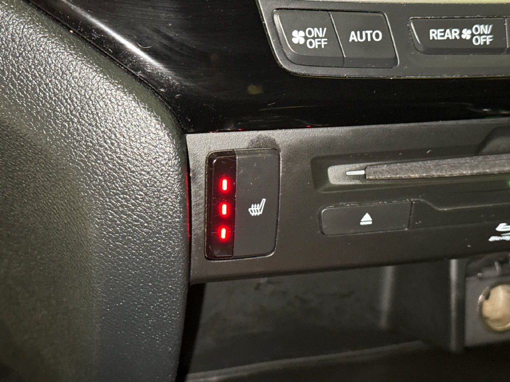 Certified 2022 Honda Pilot Touring image 31