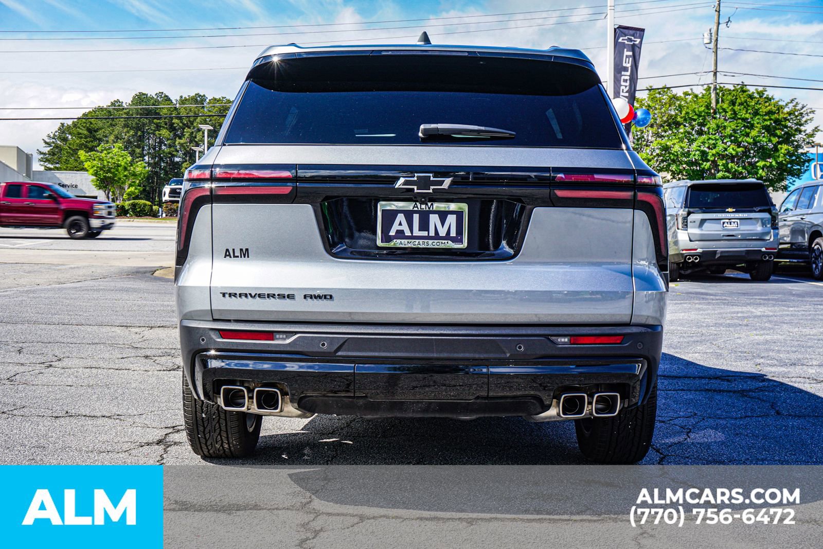Used 2025 Chevrolet Traverse LT w/ Enhanced Driving Package AWD/4WD image 13
