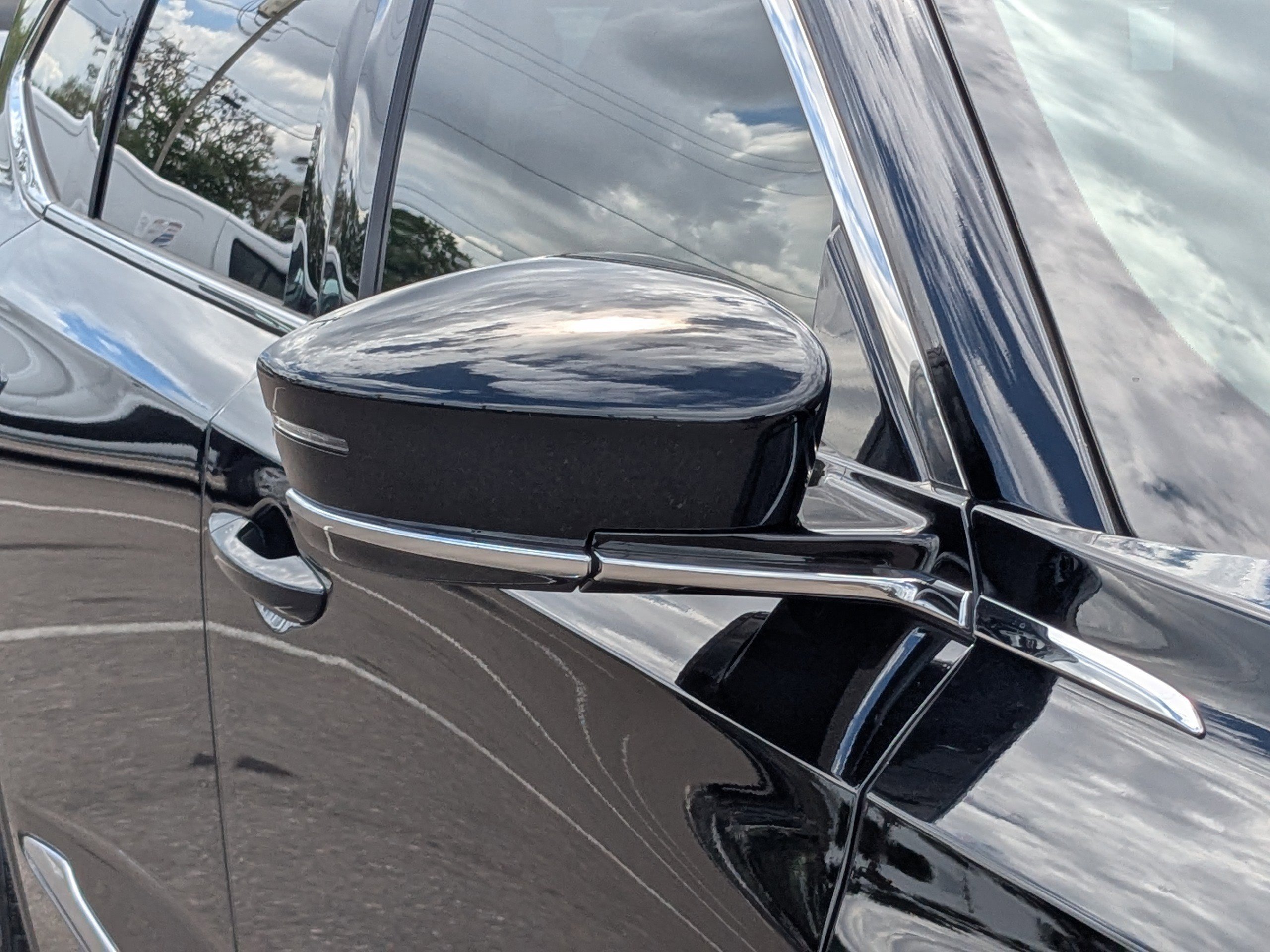 Used 2025 Acura MDX FWD w/ Technology Package image 11